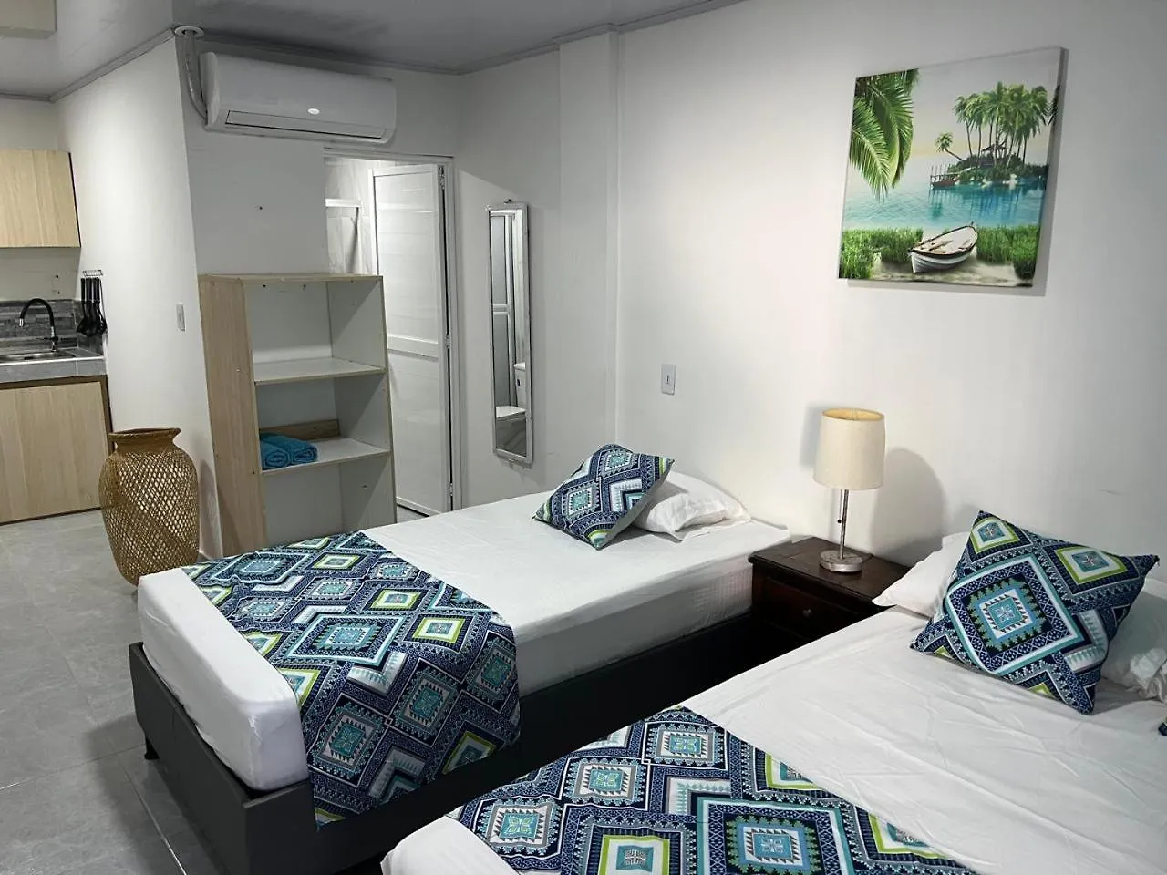 Aparthotel Apartaestudios Limsor Town Beach San Andres  Colombia
