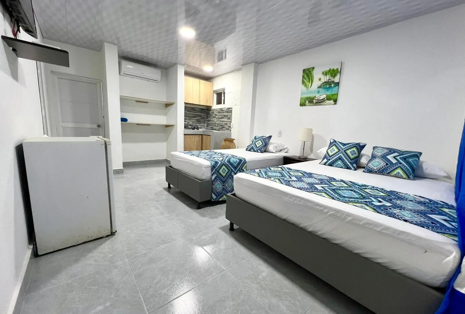 Apartaestudios Limsor Town Beach San Andres  Colombia