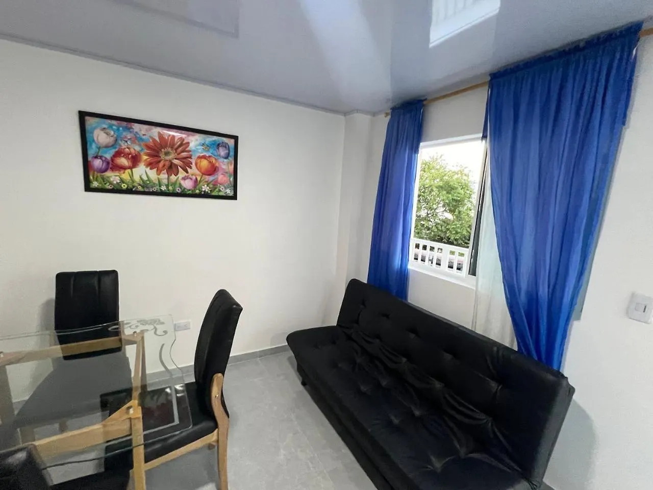 Aparthotel Apartaestudios Limsor Town Beach San Andres  Colombia