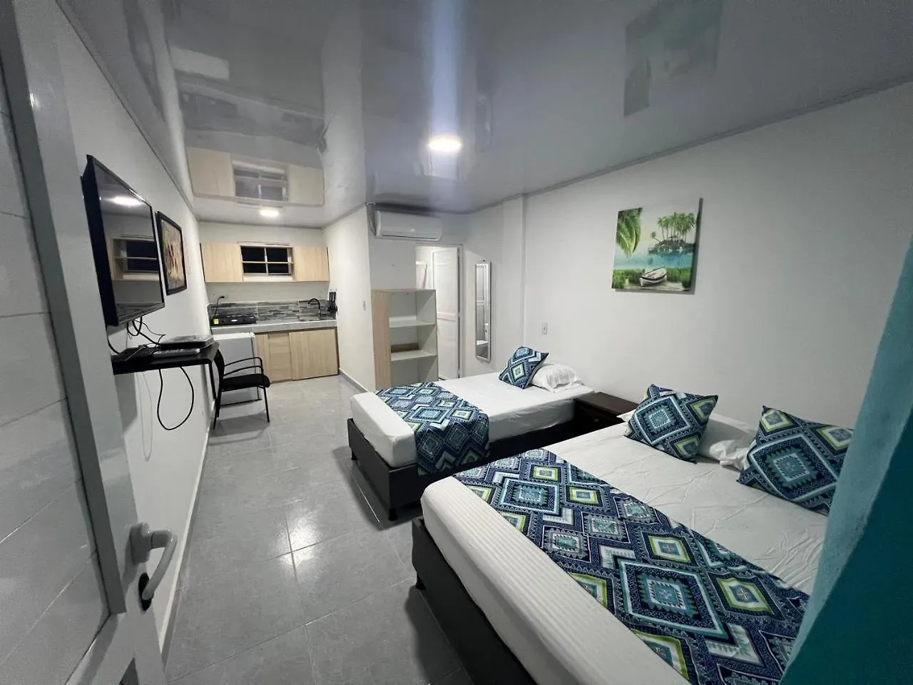 Apartaestudios Limsor Town Beach San Andrés Colombia