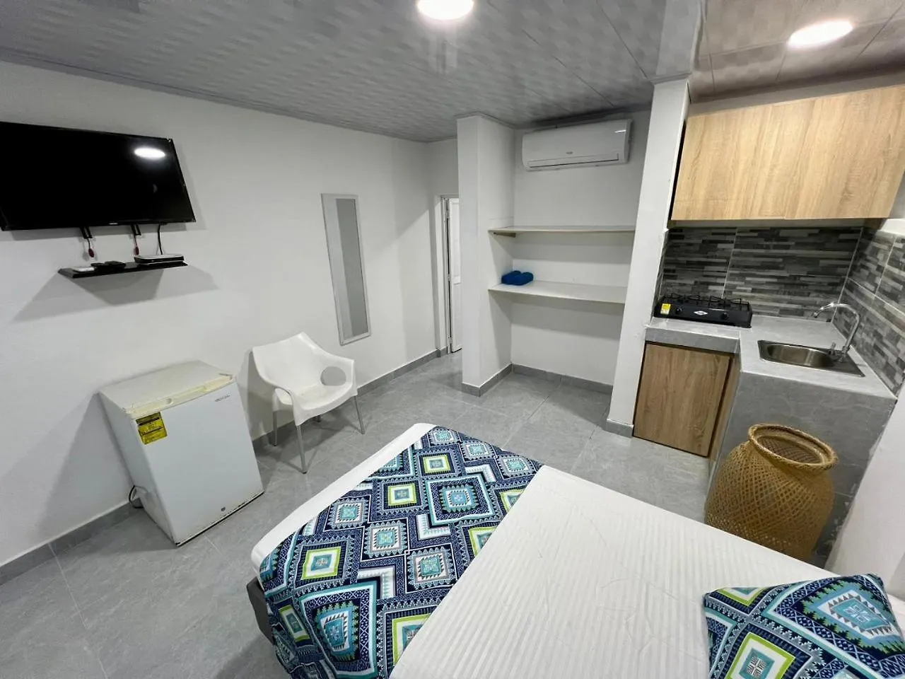 Apartahotel Apartaestudios Limsor Town Beach San Andrés Colombia