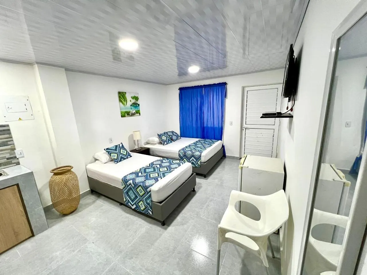 Aparthotel Apartaestudios Limsor Town Beach San Andres