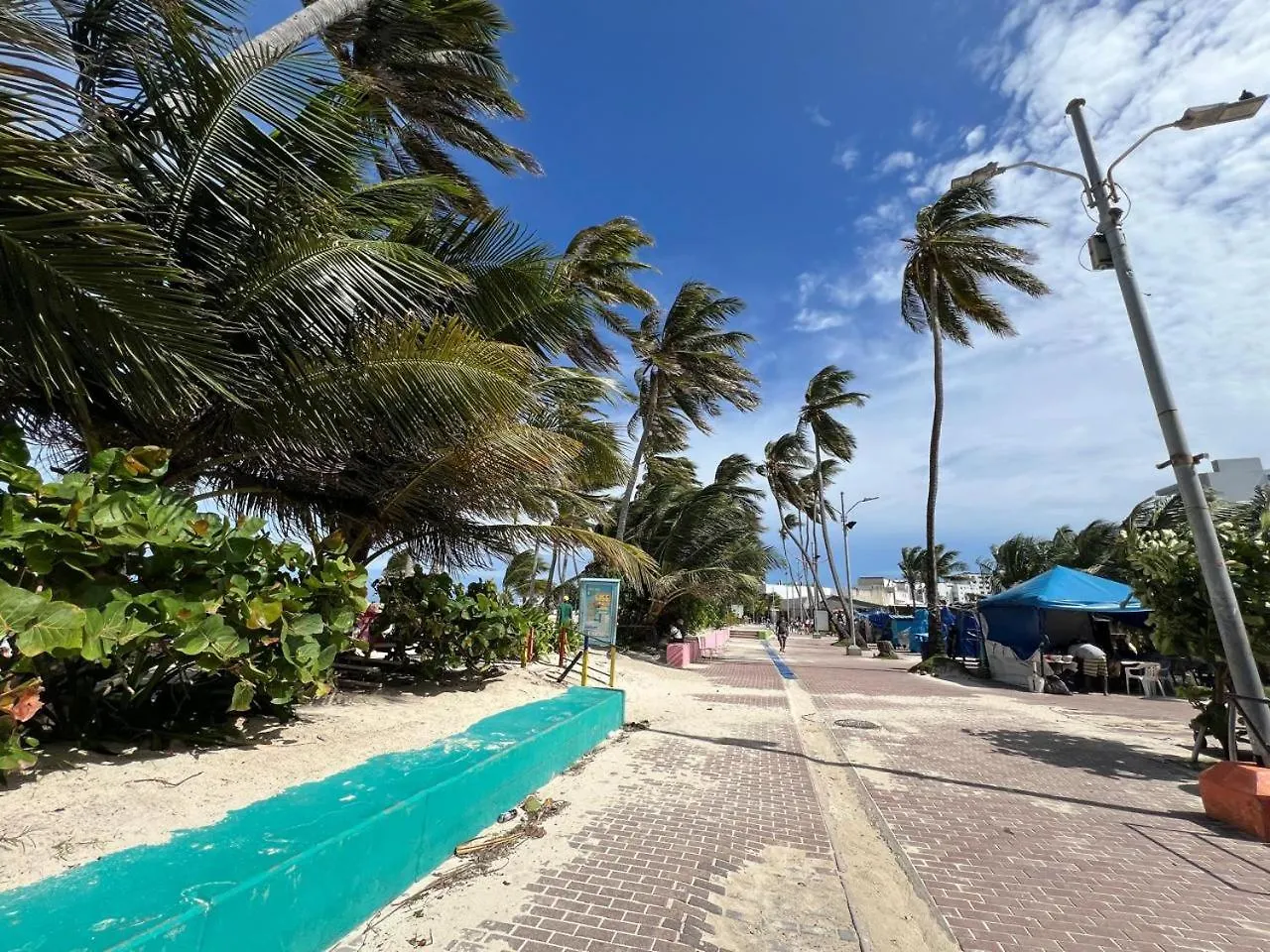Aparthotel Apartaestudios Limsor Town Beach San Andres