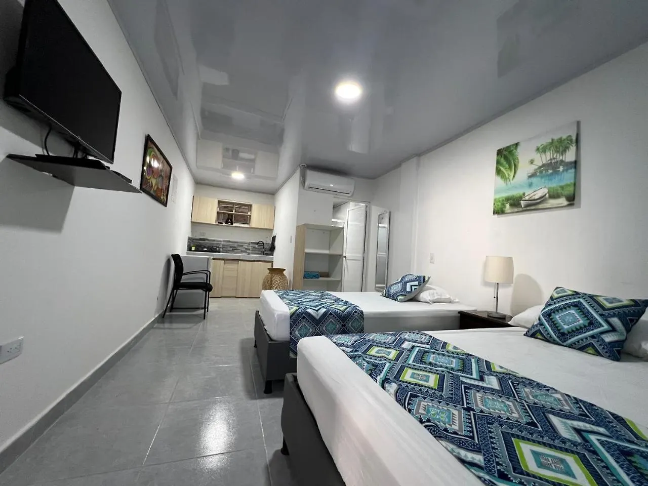 Apartaestudios Limsor Town Beach San Andres  Colombia
