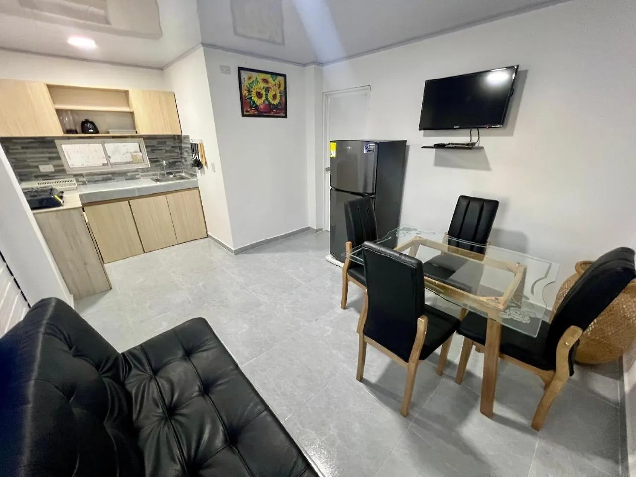Apartaestudios Limsor Town Beach San Andres  Aparthotel